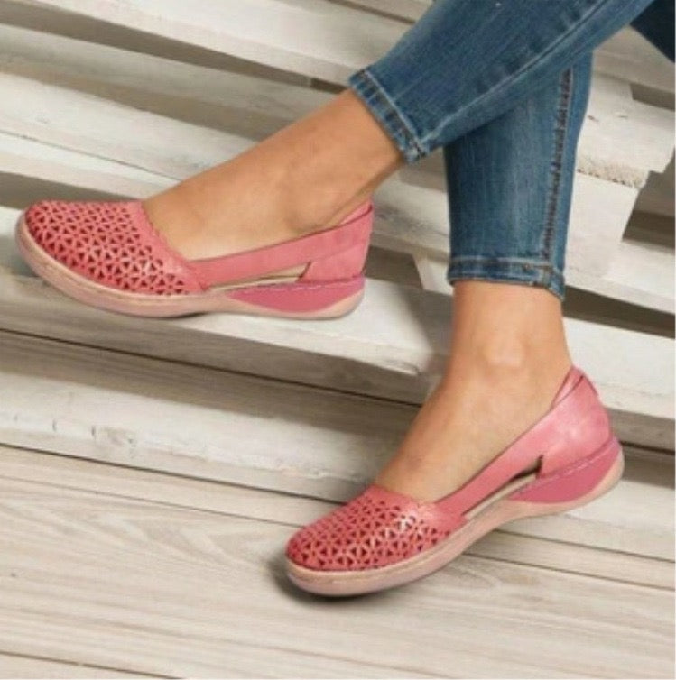 Women's Slip-Ons Comfort Shoes Plus Size Flat Heel Round Toe Basic Essential Casual Daily Outdoor Walking Shoes Faux Leather Loafer